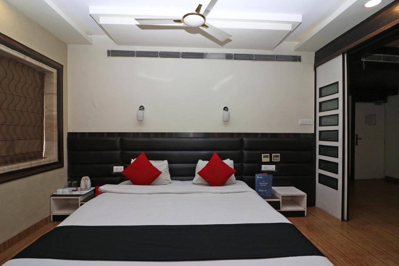 Hotel Emerald Kolkata Luaran gambar