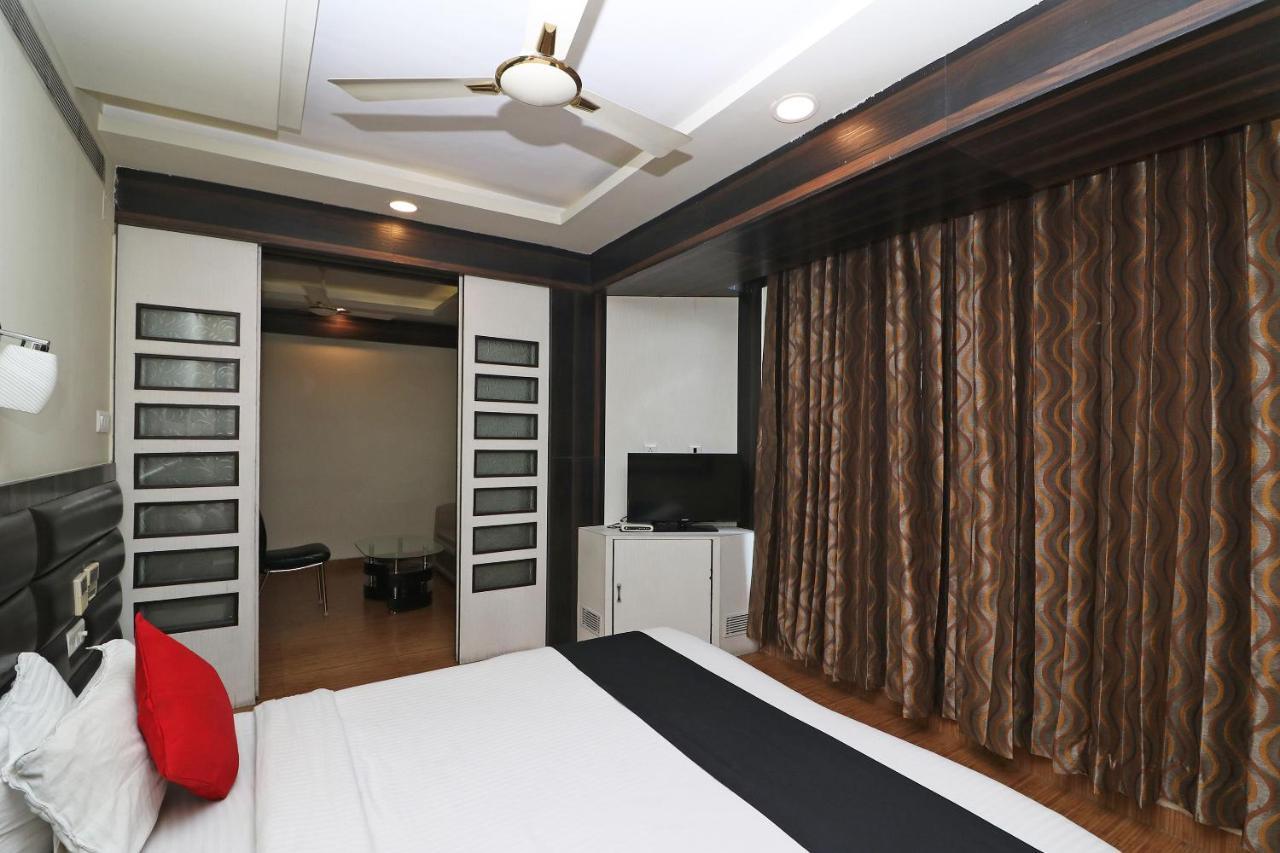 Hotel Emerald Kolkata Luaran gambar