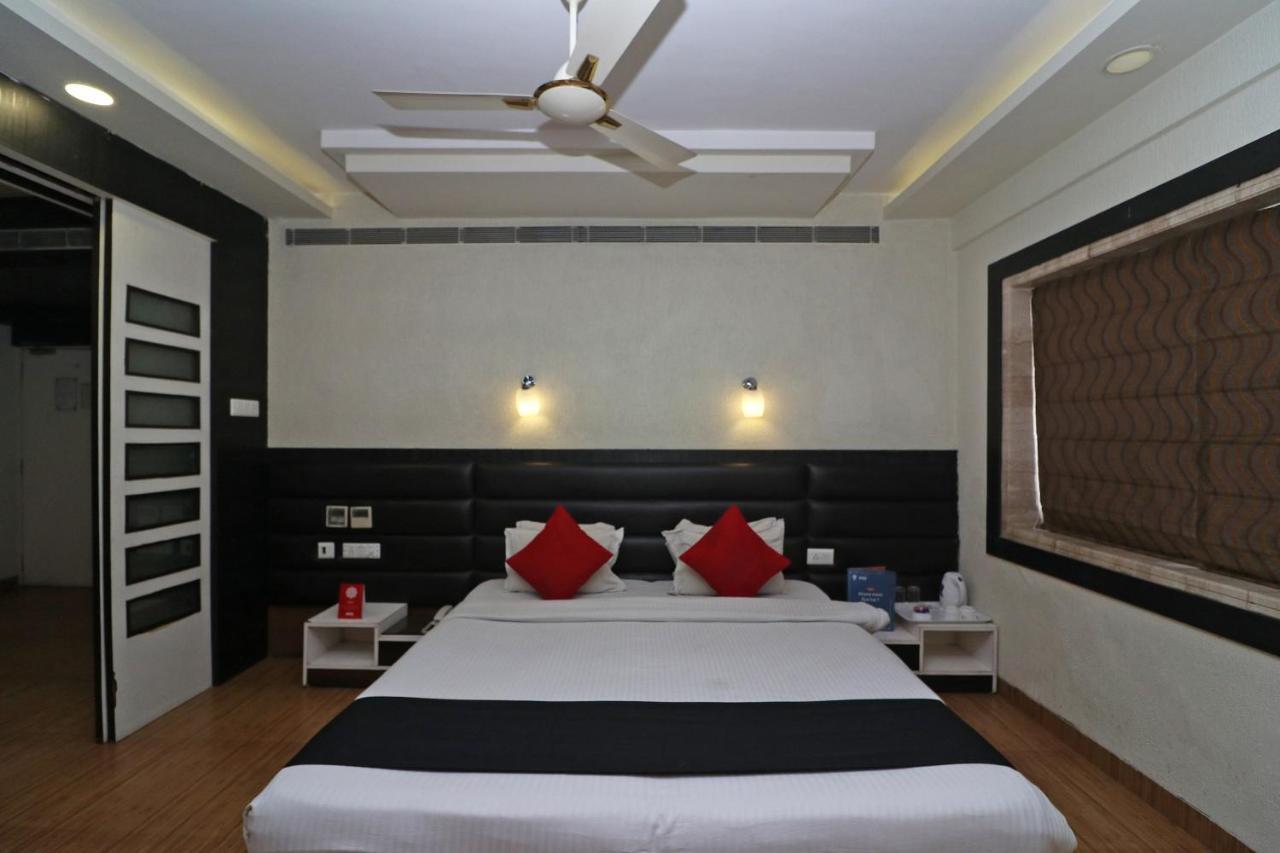 Hotel Emerald Kolkata Luaran gambar